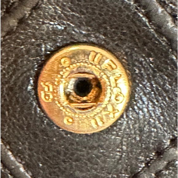 Authentic CHANEL Vintage Early 1990”s Wild Stitch Flap Wallet, in Black. EUC - Picture 5 of 16